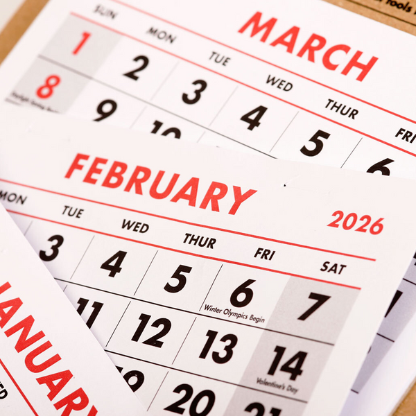 15 Monate Schreibtischkalender (2026)